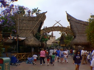 DL Adventureland entrance